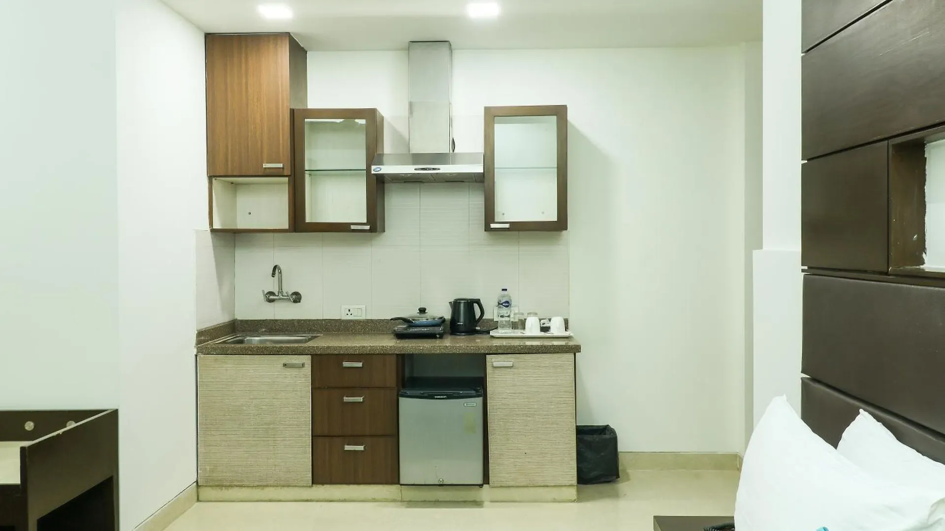 Convenient Executive Studio Near Mg Road Metro Gurgaon