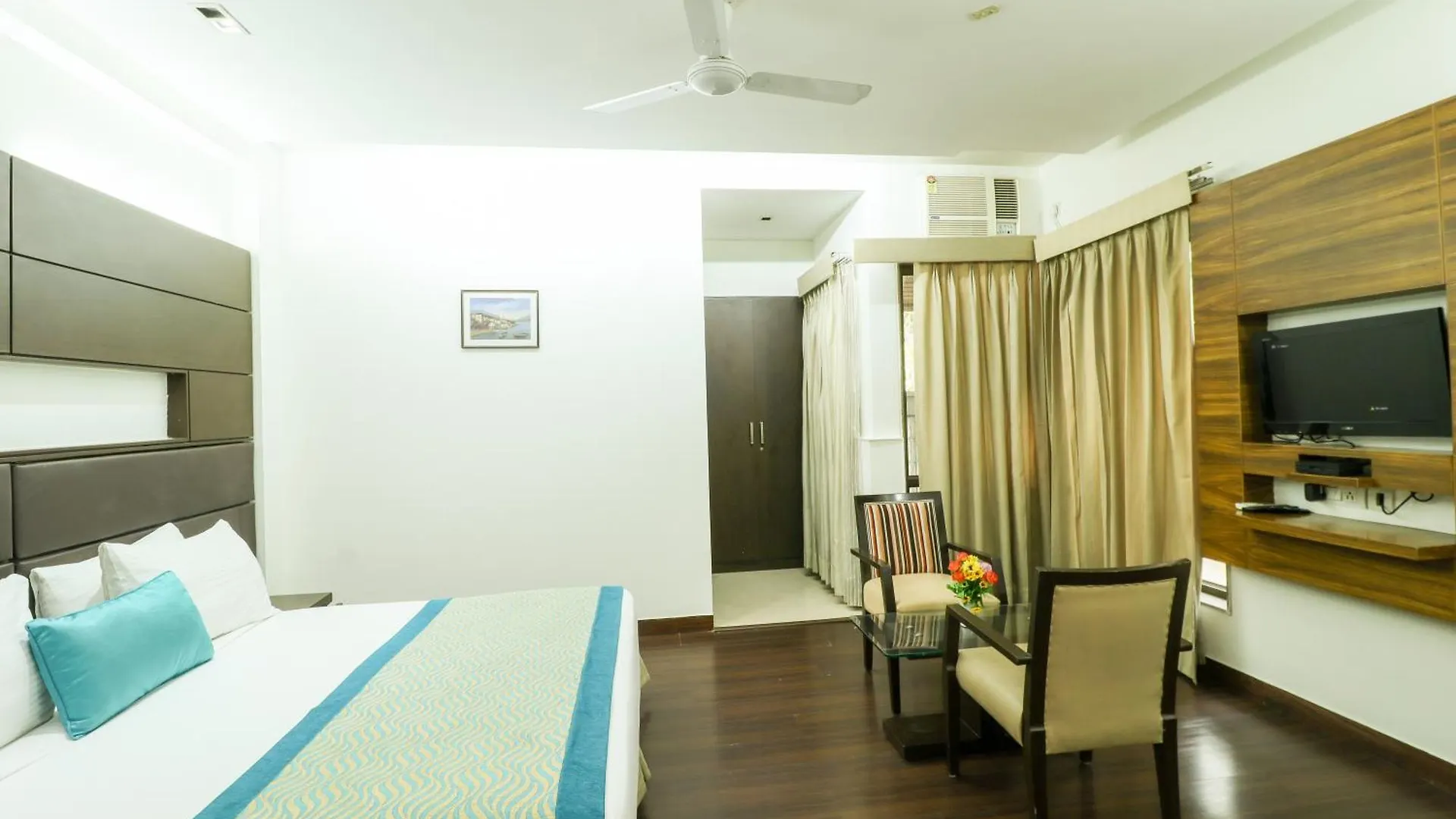 Convenient Executive Studio Near Mg Road Metro Gurgaon